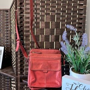 FOSSIL Vintage Women's Red Crossbody Shoulder Purse Messenger Travel Bag Leather